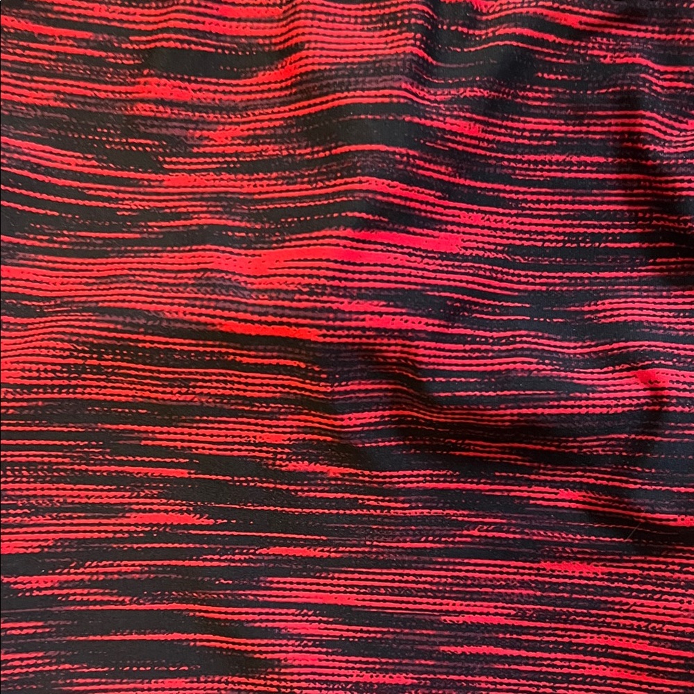TYR Red  and Black One Piece Swimsuit - 38 - Picture 3 of 4